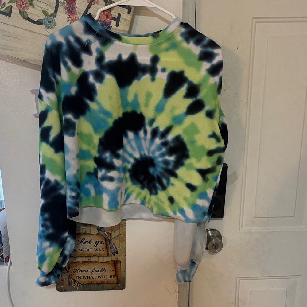 SHEIN Tie-Dye Long Sleeve Crop Top